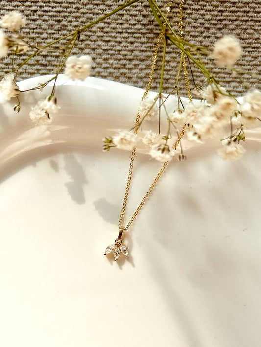 Floral necklace