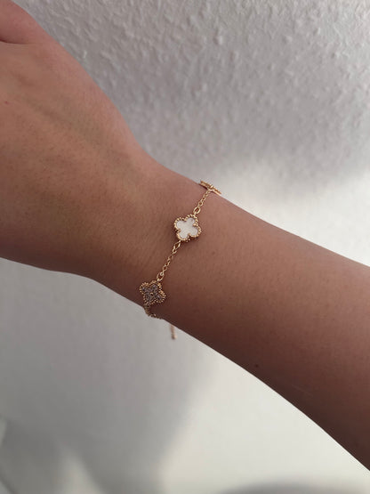 Mini Cloverleaf Glitter Bracelet