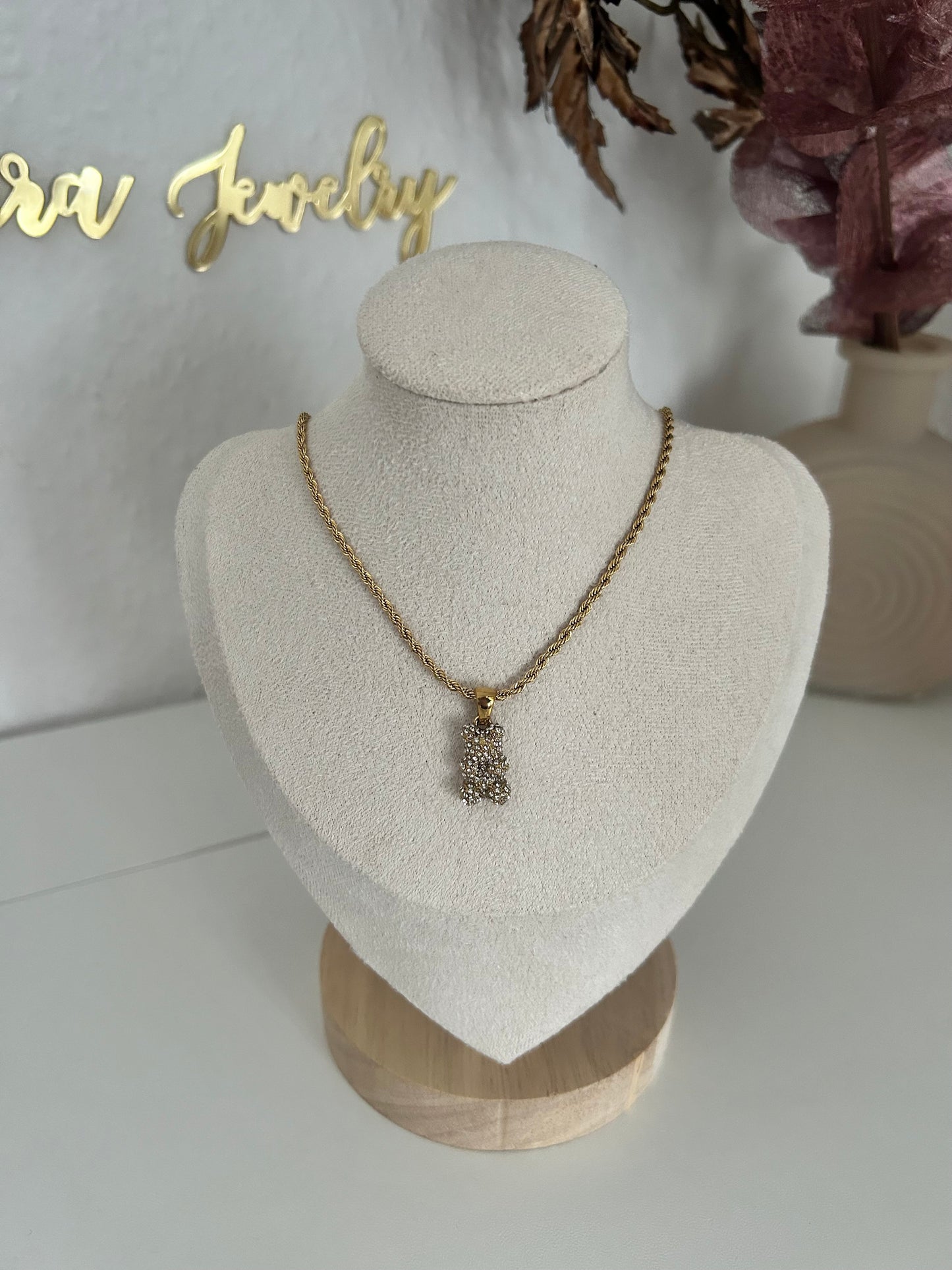 Teddy bear necklace